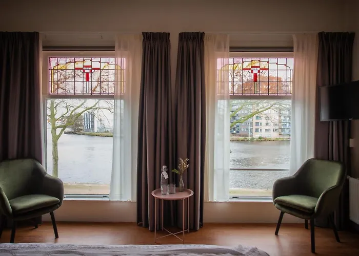 Te Zaanen Bed & Breakfast Wormerveer